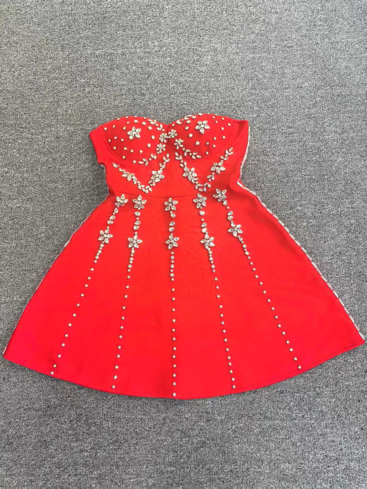 Banderas Taşlı Kırmızı Mini Elbise