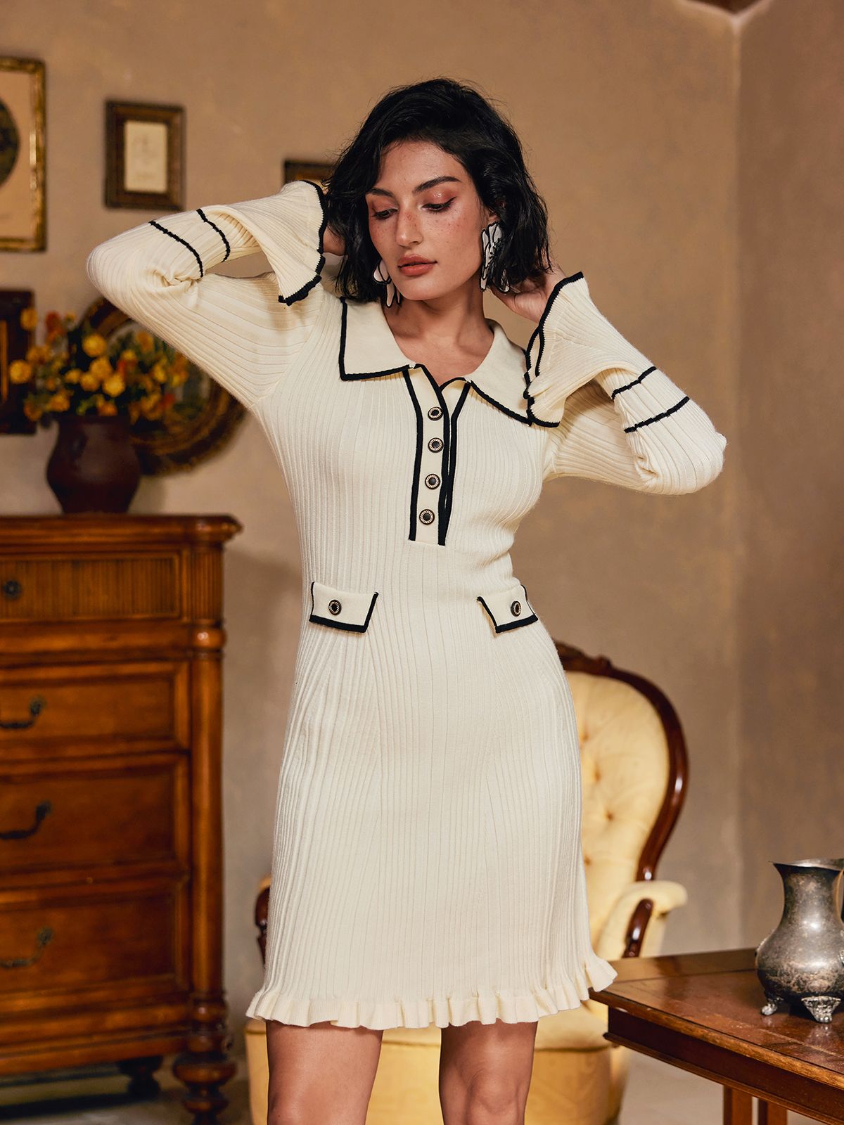 Shalita Volanlı Düğmeli Mini Elbise